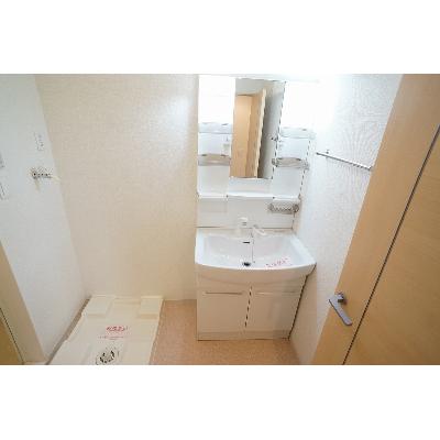 ラフレシールⅠ 201【管理NO：1-019192001-02010】 ★家具家電は申し込み後に搬入します 2026年07月下旬入居可能の物件画像