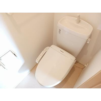 ノーブル 101【管理NO：1-017730501-01010】 ★家具家電は申し込み後に搬入します★の物件画像