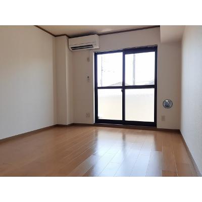 サンパティエコート 105【管理NO：1-010639301-01040】 ★家具家電は申し込み後に搬入します 2026年08月上旬入居可能の物件画像
