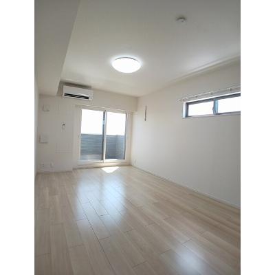 ラ・ヴィアンローズ 304【管理NO：1-025585301-03040】 ★家具家電は申し込み後に搬入します 2026年08月中旬入居可能の物件画像