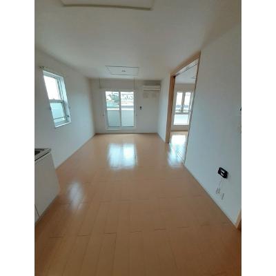 リュブミラーカ　Ⅲ 203【管理NO：1-016692201-02030】 ★家具家電は申し込み後に搬入します 2026年08月上旬入居可能の物件画像