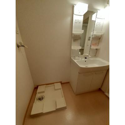 クローバーＡ 203【管理NO：1-015627801-02030】 ★家具家電は申し込み後に搬入します 2026年09月中旬入居可能の物件画像