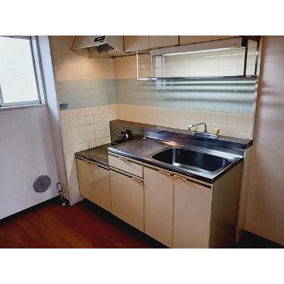 グリーンコーポ青木 101【管理NO：1-004301701-01010】 ★家具家電は申し込み後に搬入します★の物件画像