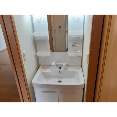 グレイスフルＢ 102【管理NO：1-013647902-01020】 ★家具家電は申し込み後に搬入します★の物件画像