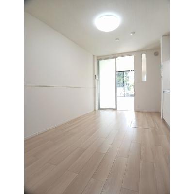 プラネット 102【管理NO：1-028126201-01020】 ★家具家電は申し込み後に搬入しますの物件画像