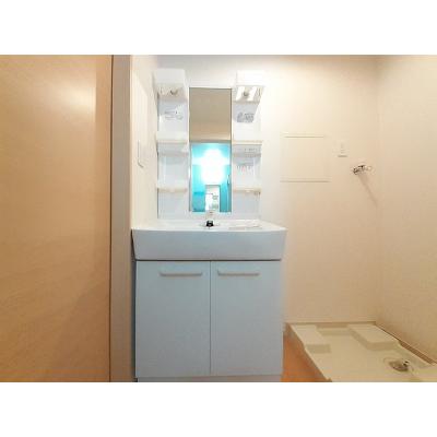 イースト　スプリング 201【管理NO：1-017525101-02010】 ★家具家電は申し込み後に搬入しますの物件画像