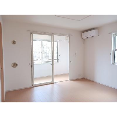 グロワールパレスＡ 101【管理NO：1-019927201-01010】 ★家具家電は申し込み後に搬入します 2026年08月上旬入居可能の物件画像