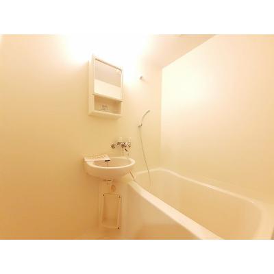 ビハーラ連 105【管理NO：1-099181201-01040】 ★家具家電は申し込み後に搬入します★の物件画像