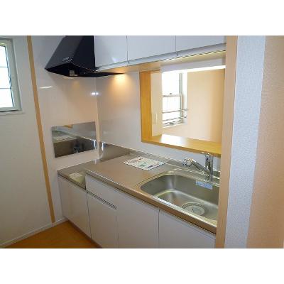 くれよんハウス 201【管理NO：1-017992001-02010】 ★家具家電は申し込み後に搬入しますの物件画像