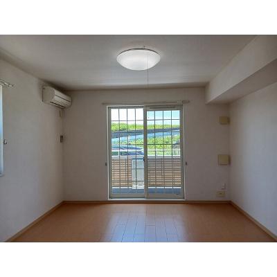 サン・リバー 101【管理NO：1-016125501-01010】 ★家具家電は申し込み後に搬入しますの物件画像