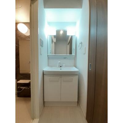 カーサ・エスカリエ 302【管理NO：1-026786101-03020】 ★家具家電は申し込み後に搬入します★ ★2026年08月下旬入居可能★の物件画像
