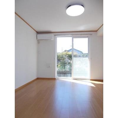 フローラルクラベール 101【管理NO：1-011978301-01010】 ★家具家電は申し込み後に搬入します★の物件画像