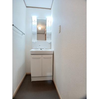ファミールＮＡＫＡＹＡＭＡ 201【管理NO：1-007130201-02010】 ★家具家電は申し込み後に搬入します★の物件画像
