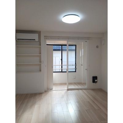 ヘリオス 103【管理NO：1-025969301-01030】 ★家具家電は申し込み後に搬入します★の物件画像