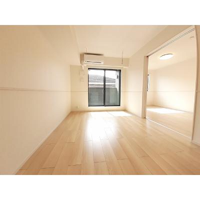 グロリアス丸野 202【管理NO：1-027329601-02020】 ★家具家電は申し込み後に搬入します 2026年08月下旬入居可能の物件画像