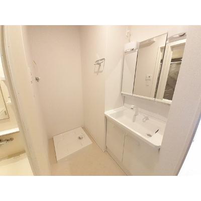 グロリアス丸野 202【管理NO：1-027329601-02020】 ★家具家電は申し込み後に搬入します 2026年08月下旬入居可能の物件画像