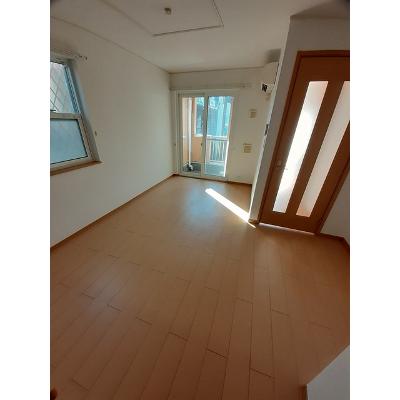 パークス古見 102【管理NO：1-014949201-01020】 ★家具家電は申し込み後に搬入します 2026年08月下旬入居可能の物件画像