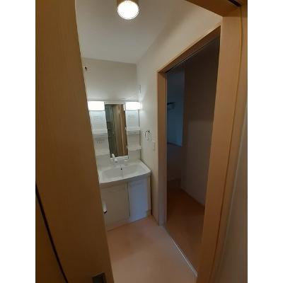 オーブ 102【管理NO：1-018957401-01020】 ★家具家電は申し込み後に搬入します 2026年08月上旬入居可能の物件画像