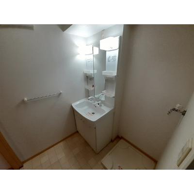 ベル・ヴィオラ 102【管理NO：1-015527601-01020】 ★家具家電は申し込み後に搬入します 2026年08月中旬入居可能の物件画像