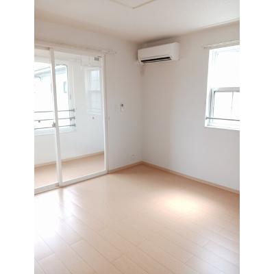 アンファミーユⅢ 201【管理NO：1-016691203-02010】 ★家具家電は申し込み後に搬入しますの物件画像