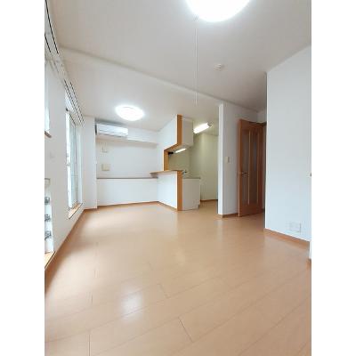 母屋 201【管理NO：1-015438301-02010】 2026年07月上旬入居可能の物件画像