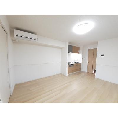 ウィスタリア城陽 101【管理NO：1-027303101-01010】 ★家具家電は申し込み後に搬入します 2026年08月中旬入居可能の物件画像