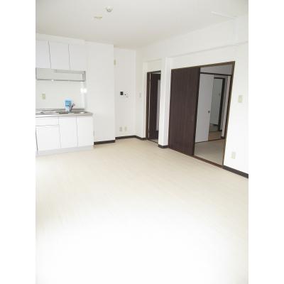 アーバンハウス鴨川 202【管理NO：1-007005601-02020】 2026年07月下旬入居可能の物件画像