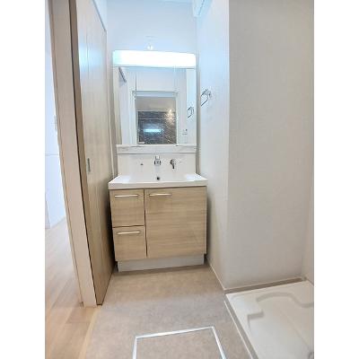 アルストロメリアⅤ 301【管理NO：1-028464801-03010】 ★家具家電は申し込み後に搬入します★の物件画像