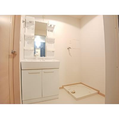 フェリア香呂Ｃ 203【管理NO：1-015658103-02030】 ★家具家電は申し込み後に搬入します 2026年08月上旬入居可能の物件画像
