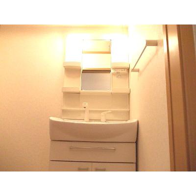 エレガント・カーサ 102【管理NO：1-012868801-01020】 ★家具家電は申し込み後に搬入します 2026年08月上旬入居可能の物件画像