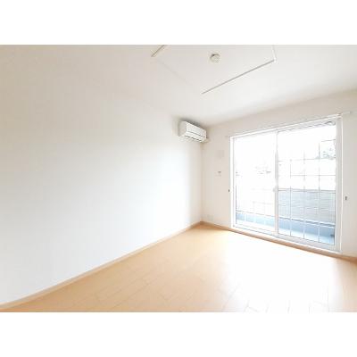 カーサ・フェリーチェ 103【管理NO：1-016934901-01030】 ★家具家電は申し込み後に搬入します★の物件画像