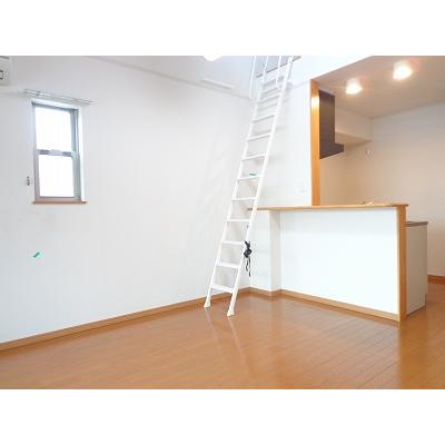 エヴァーハイム 206【管理NO：1-014942101-02050】 ★家具家電は申し込み後に搬入します★の物件画像