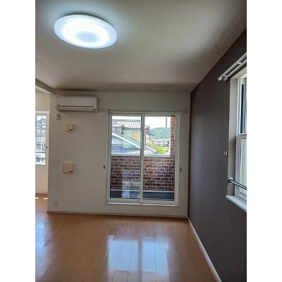 タラーアイル 201【管理NO：1-019216601-02010】 ★家具家電は申し込み後に搬入します★の物件画像