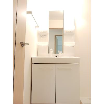 エピナール　Ｃ 103【管理NO：1-018731703-01030】 ★家具家電は申し込み後に搬入します★の物件画像
