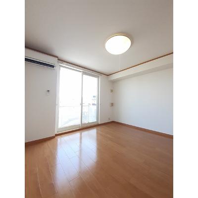 ブルームンＡ 202【管理NO：1-013147601-02020】 ★家具家電は申し込み後に搬入します★の物件画像