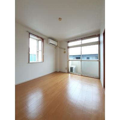 アーバン・プレイス 201【管理NO：1-005130201-02010】 ★家具家電は申し込み後に搬入します 2026年08月上旬入居可能の物件画像