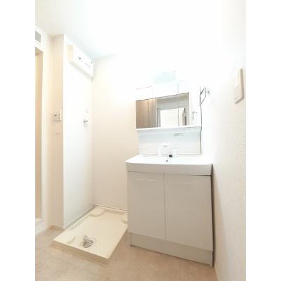 カーサ　チェーロ　Ⅰ 101【管理NO：1-027269801-01010】 ★家具家電は申し込み後に搬入します★の物件画像