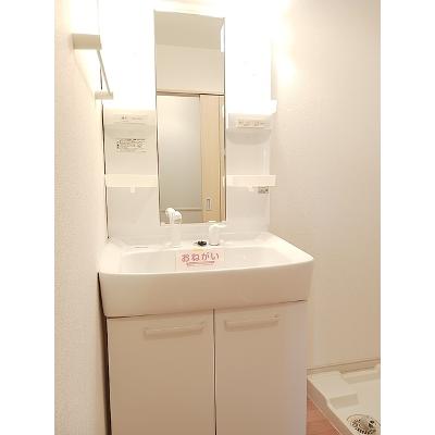 デュール・リアン 201【管理NO：1-018177501-02010】 ★家具家電は申し込み後に搬入します★の物件画像