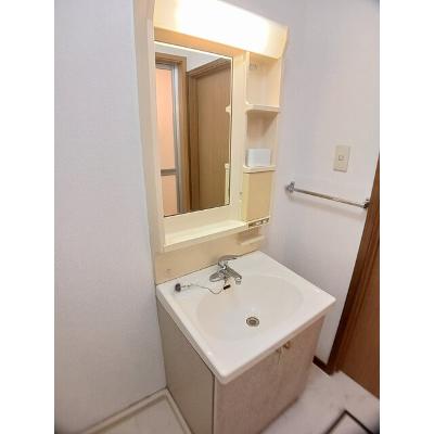 レジデンスＣＡＬＭ－Ｃ 102【管理NO：1-007909201-01020】 ★家具家電は申し込み後に搬入します★の物件画像