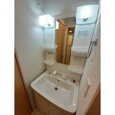 ファミールＢ 101【管理NO：1-020343502-01010】 ★家具家電は申し込み後に搬入します 2026年08月下旬入居可能の物件画像