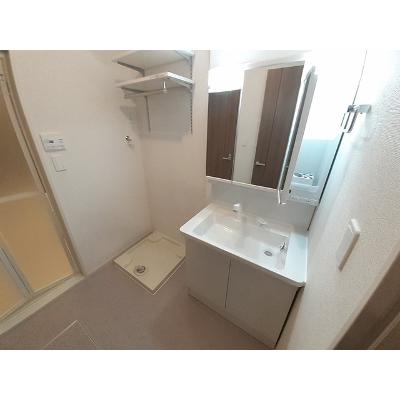 カーサ　フェリーチェ　Ⅲ 202【管理NO：1-027154503-02020】 ★家具家電は申し込み後に搬入します★の物件画像