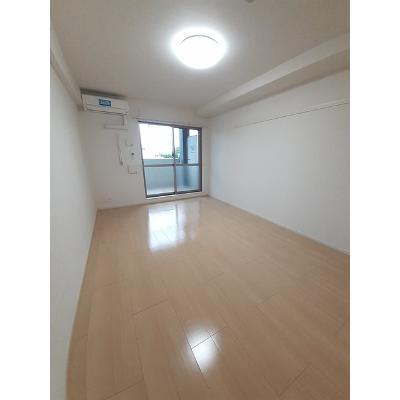 ルミリクス 203【管理NO：1-021688501-02030】 ★家具家電は申し込み後に搬入します★の物件画像