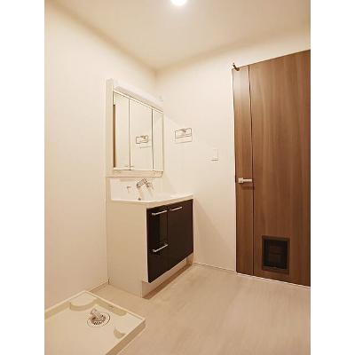 エヴァンジェル・Ⅰ 101【管理NO：1-026949001-01010】 ★家具家電は申し込み後に搬入します★の物件画像