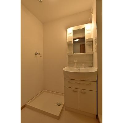 セイクリッド 104【管理NO：1-014338001-01040】 ★家具家電は申し込み後に搬入します 2026年08月中旬入居可能の物件画像