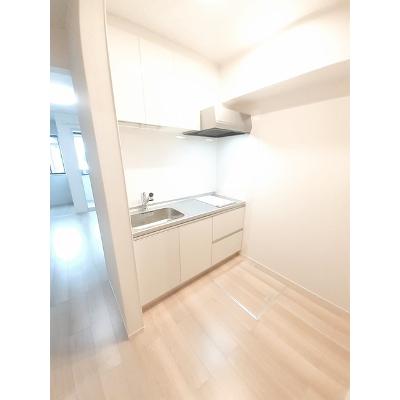 ＣＬＯＶＥ　－　Ⅰ 102【管理NO：1-027114101-01020】 ★家具家電は申し込み後に搬入します★の物件画像