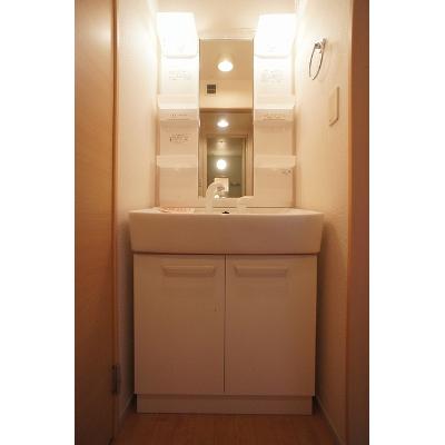 サン・プラシード　Ｃ 101【管理NO：1-017752501-01010】 ★家具家電は申し込み後に搬入します★の物件画像
