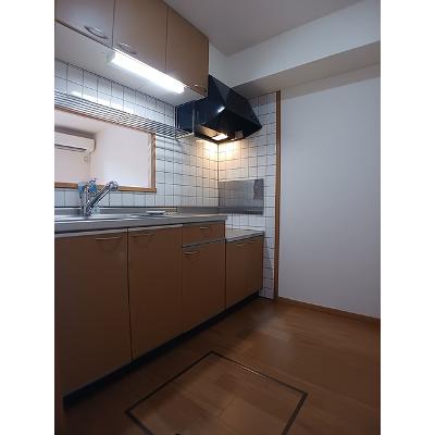 シャングリラ 103【管理NO：1-011865001-01030】 ★家具家電は申し込み後に搬入します★の物件画像
