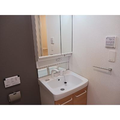 カーサプラシード　Ⅲ 102【管理NO：1-021117001-01020】 ★家具家電は申し込み後に搬入します★の物件画像