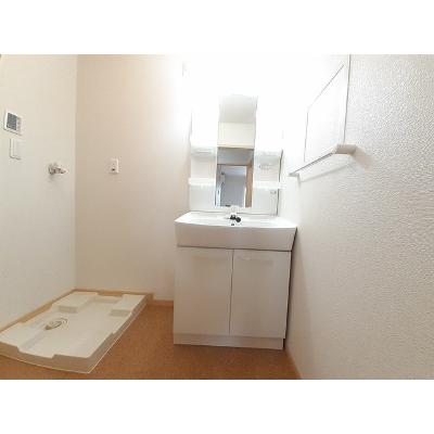サニー　ＫⅠ 204【管理NO：1-015641001-02040】 ★家具家電は申し込み後に搬入します★の物件画像