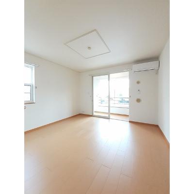 メイク・レジェンドＣ 102【管理NO：1-015460803-01020】 ★家具家電は申し込み後に搬入します★ ★2026年10月中旬入居可能★の物件画像
